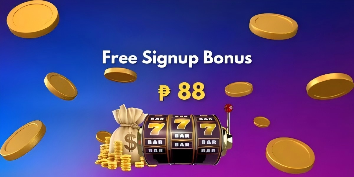 Hawk Live welcome bonus lobby banner showing the hawk live casino app home screen